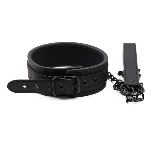 Dark Room Collar con Cadena