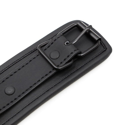 Dark Room Collar con Cadena